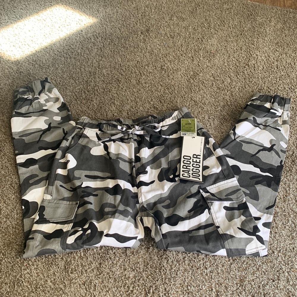 Almost Famous Cargo Jogger